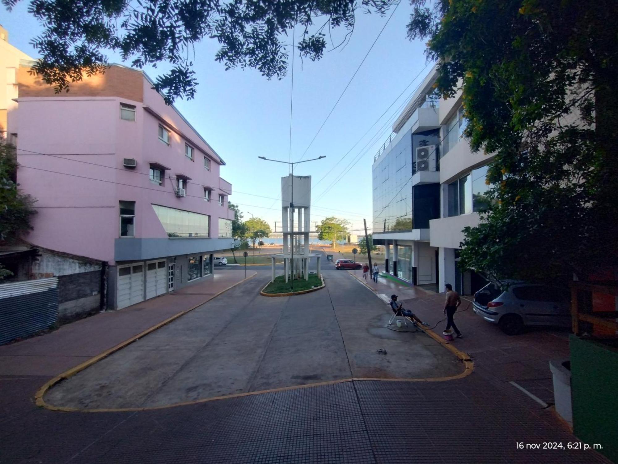 Escaleras A La Costanera *